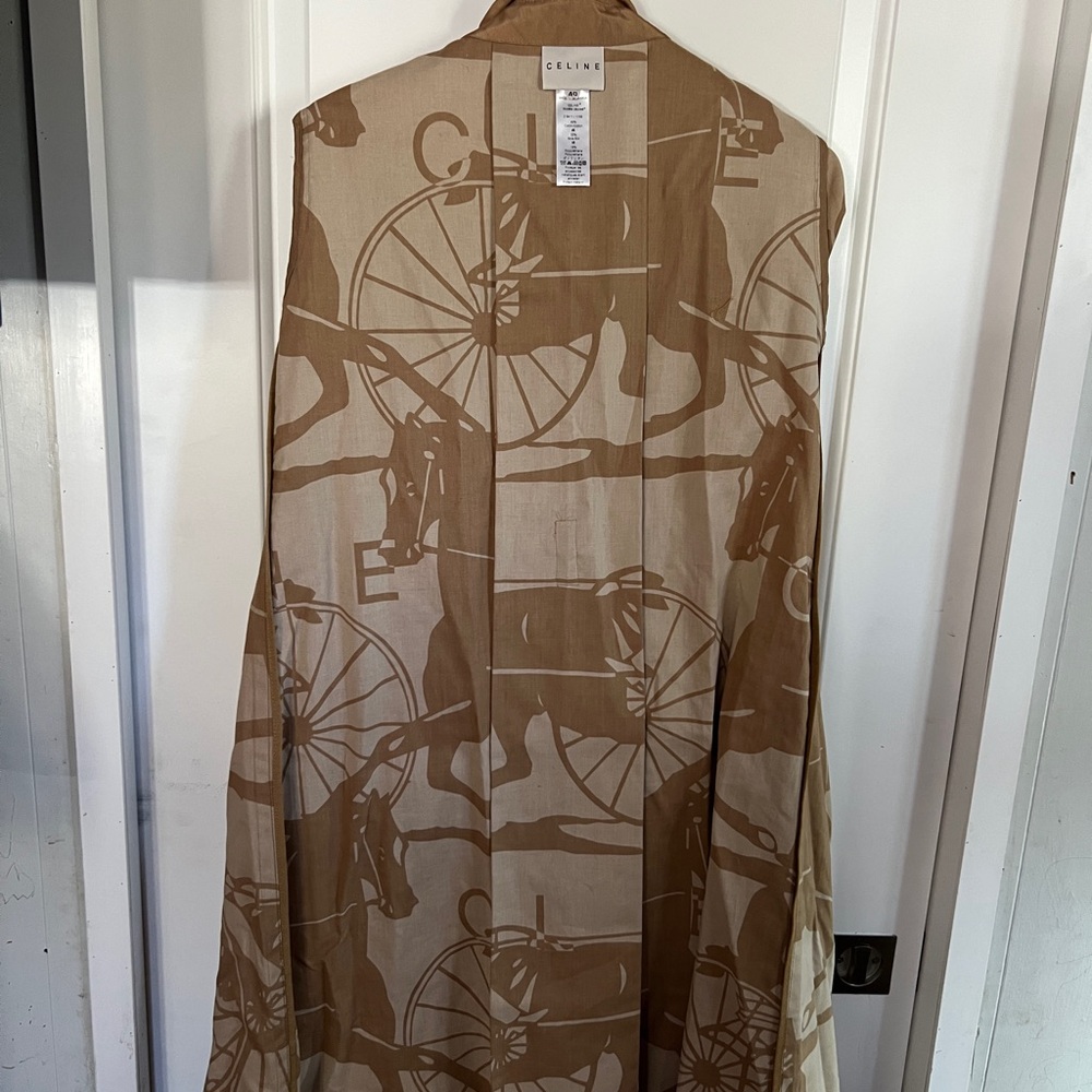 Celine trench coat size 40 light metallic weight trench coat. It’s blended silk. - Picture 10 of 16